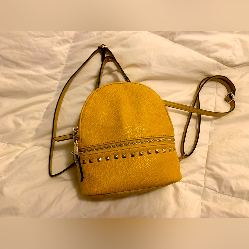 Steve Madden small backpack - Picture 7 of 7